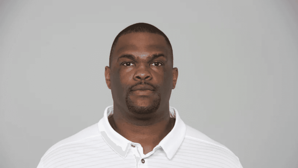 Travelle Wharton - Professional Sports Motivational Speaker