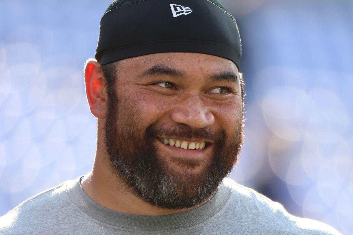 Haloti Ngata - Professional Sports Motivational Speaker