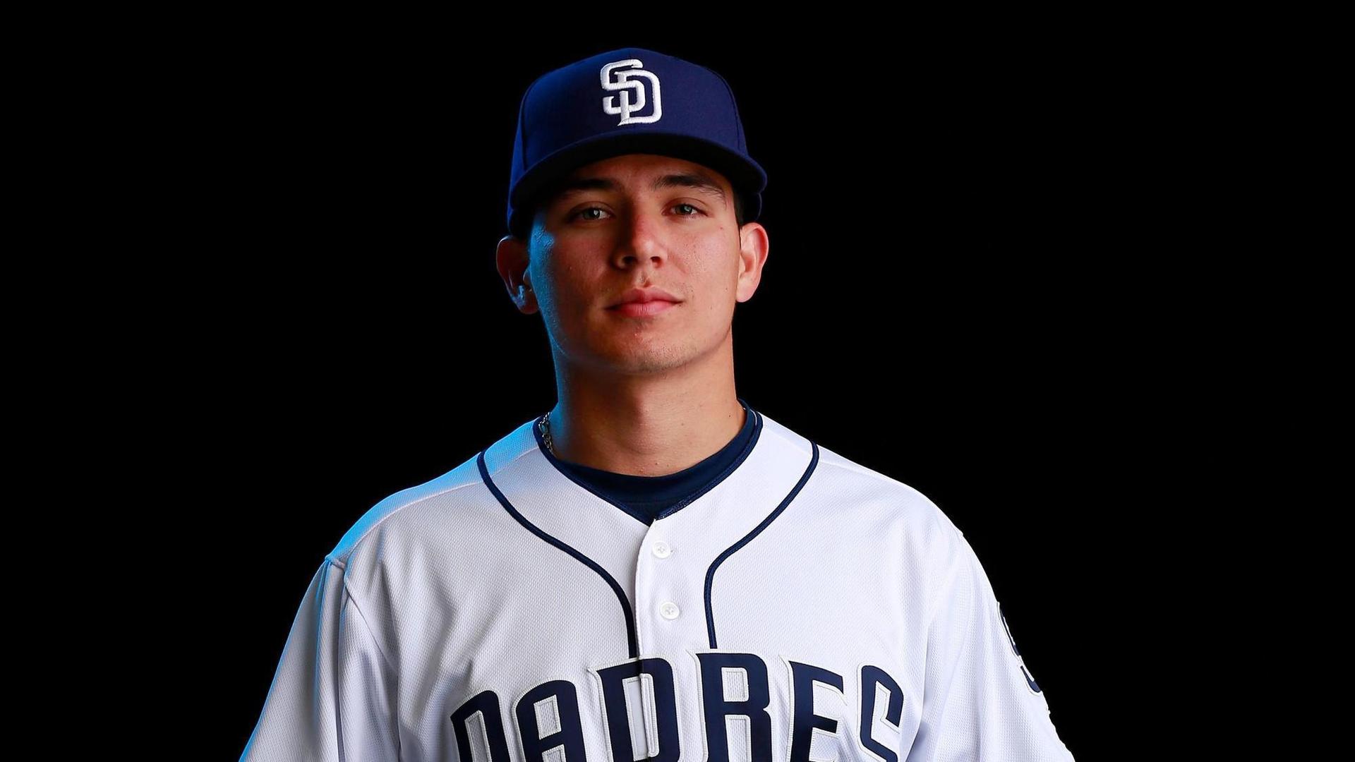 Luis Urias - Professional Sports Motivational Speaker