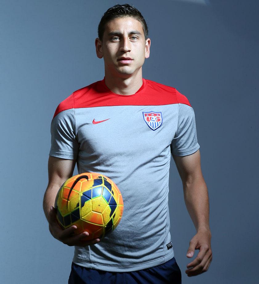 Alejandro Bedoya - Professional Sports Motivational Speaker