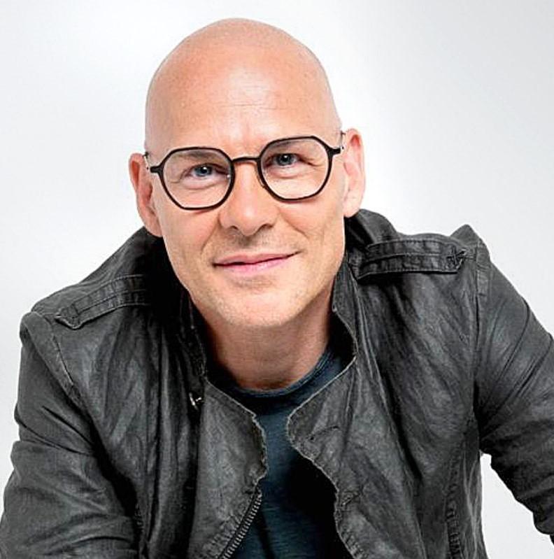 Jacques Villaneuve - Professional Sports Motivational Speaker