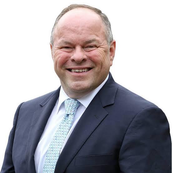 Larry Collmus - Professional Sports Motivational Speaker