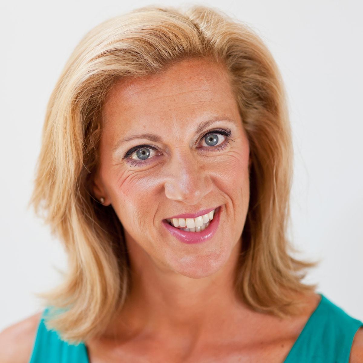 Sally Gunnell - Professional Sports Motivational Speaker