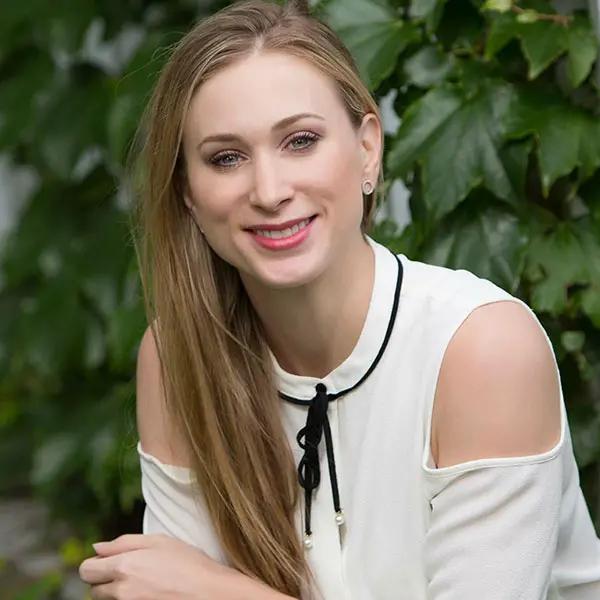 Joannie Rochette - Professional Sports Motivational Speaker