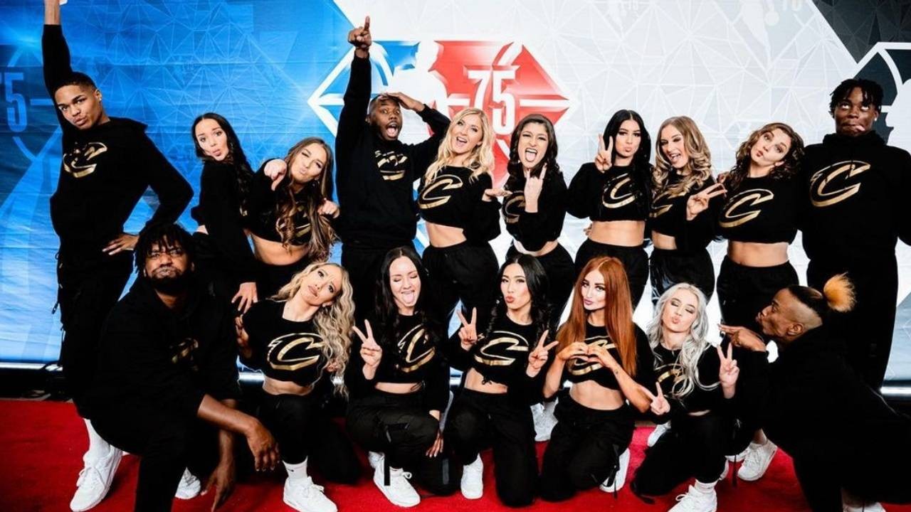 Cavaliers Dance Team - Professional Sports Motivational Speaker