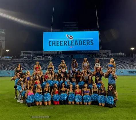 Tennessee Titans Cheerleaders - Professional Sports Motivational Speaker