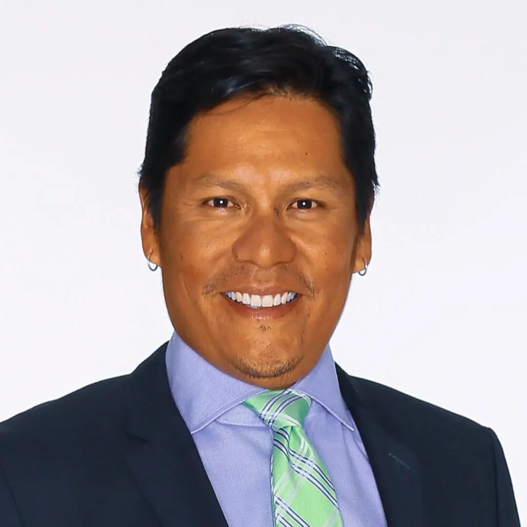 Notah Begay - Professional Sports Motivational Speaker