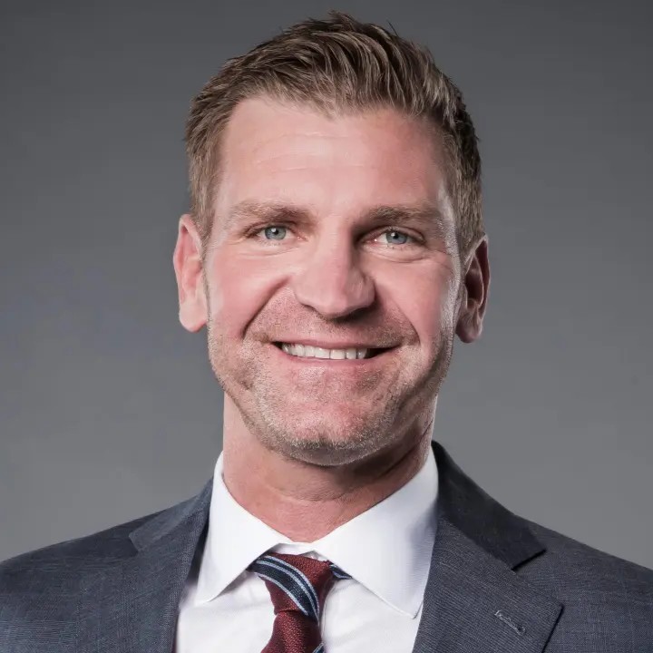 Clint Bowyer - Professional Sports Motivational Speaker