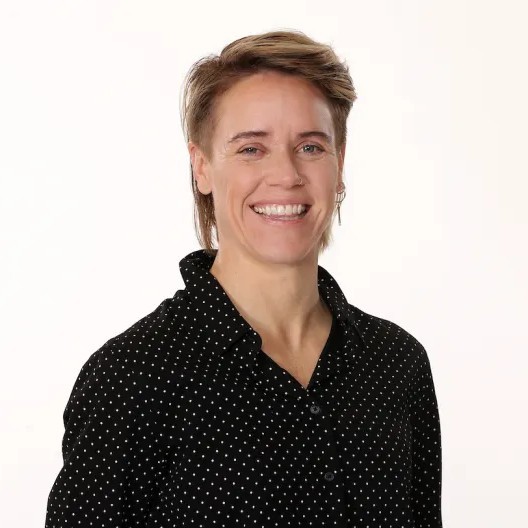 Lori Lindsey - Professional Sports Motivational Speaker