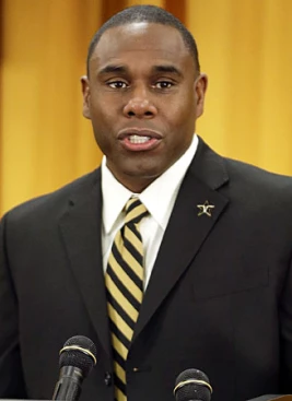 Derek Mason - athletespeakers