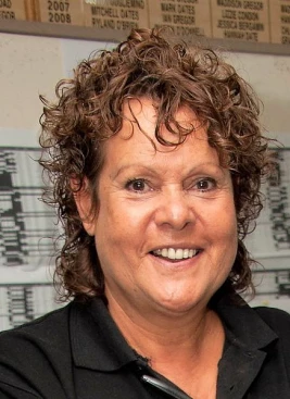 Evonne Goolagong - athletespeakers