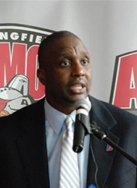 Dee Brown - athletespeakers