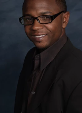 Desi Relaford - athletespeakers