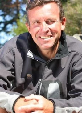 Ed Viesturs - athletespeakers