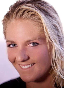 Stephanie Gilmore - athletespeakers