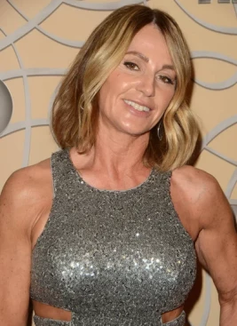 Nadia Comaneci - athletespeakers