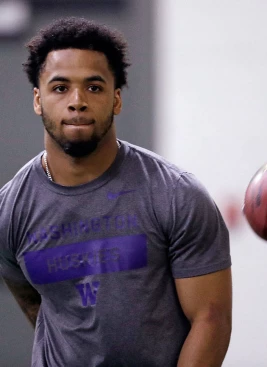 Myles Gaskin - athletespeakers