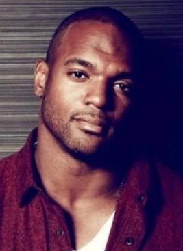 Dwight Freeney - athletespeakers