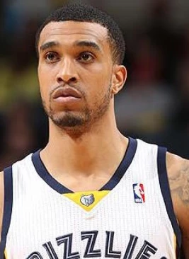 Courtney Lee - athletespeakers
