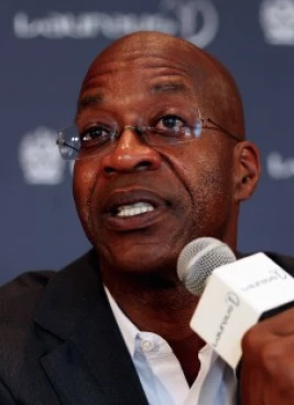 Edwin Moses - athletespeakers