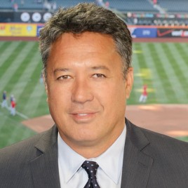 Former New York Mets Pitcher Ron Darling Holds Book Signing in ...