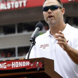 alstott mike annual celebrity outdoor weekend tampa buccaneers hosts bay great charity hosted foundation monday sunday event through his family