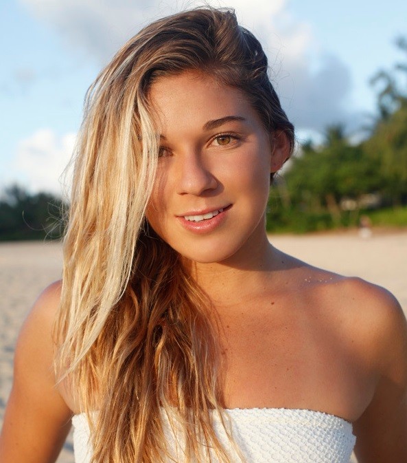 Coco Ho | Surfing, Surfing waves, Surfer